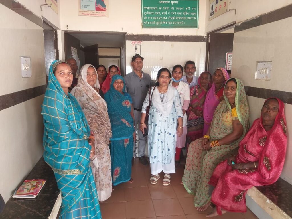 संपूर्ण नेत्र सुरक्षा कार्यक्रम का सीएमएचओ ने किया शुभारंभ,